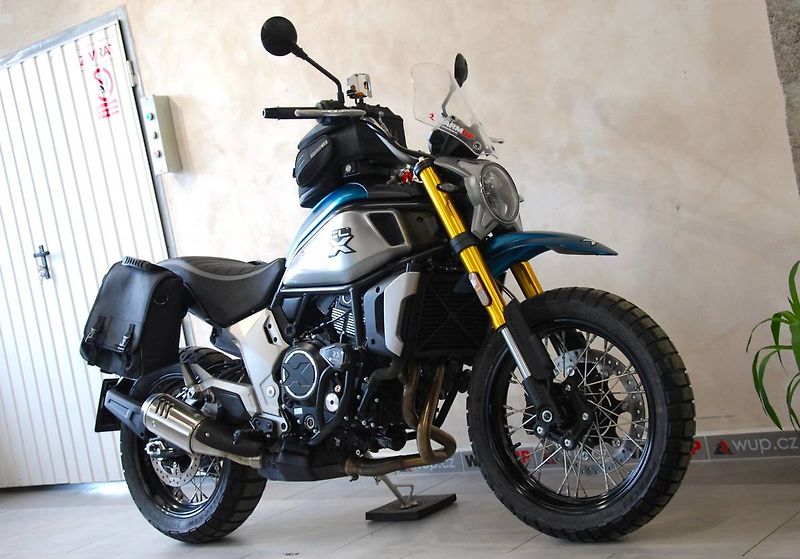 CFMOTO 700 CL-X Adventure (2024) 700CL-X Adventure - krásný sta - fotka 2 z 20