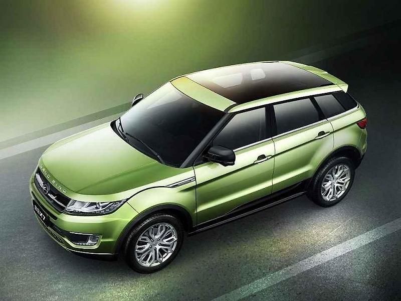 Nehoda Porsche Cayenne a Zotye SR9.