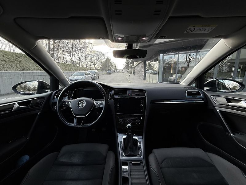 Volkswagen Golf Variant (2017) - fotka 7 z 13