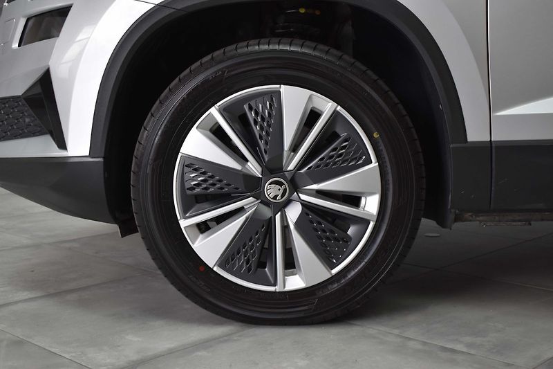 Škoda Karoq 2.0 TDI 4x4*TAŽNÉ*STYLE*ČR 1.M - fotka 34 z 41