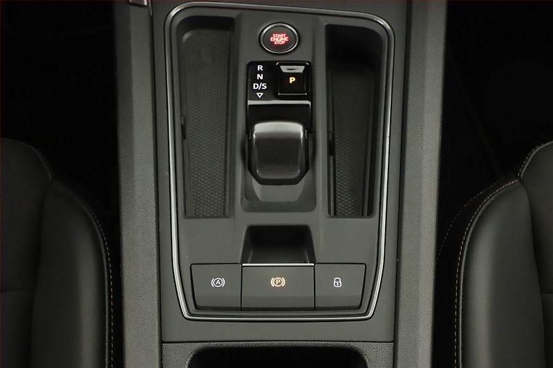 Cupra Formentor (2023) 1.4 e-Hybrid - fotka 10 z 28
