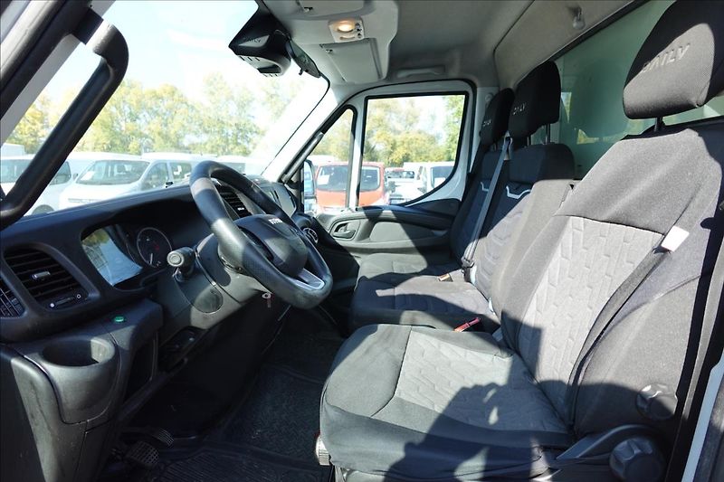 Iveco Daily 3,0 HPT  35S18 SKŘÍŇ MRAZÁK -2 - fotka 14 z 24