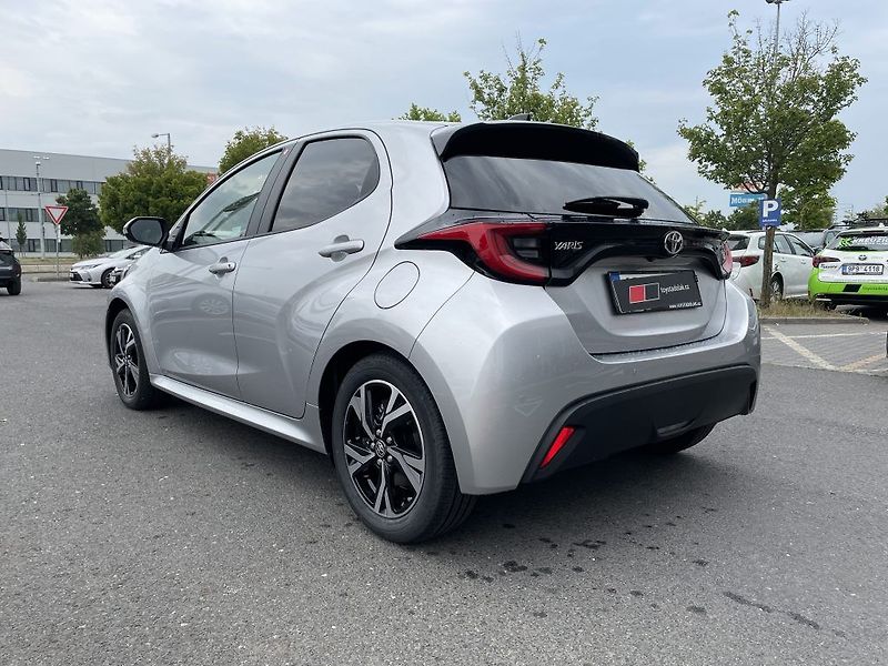 Toyota Yaris 1.5 Hybrid Style ODBĚR IHNED - fotka 7 z 27