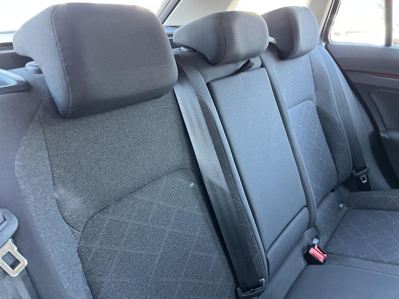 Volkswagen Golf 1.0TSi 81kw NAVI KOUPENO V ČR - fotka 32 z 46