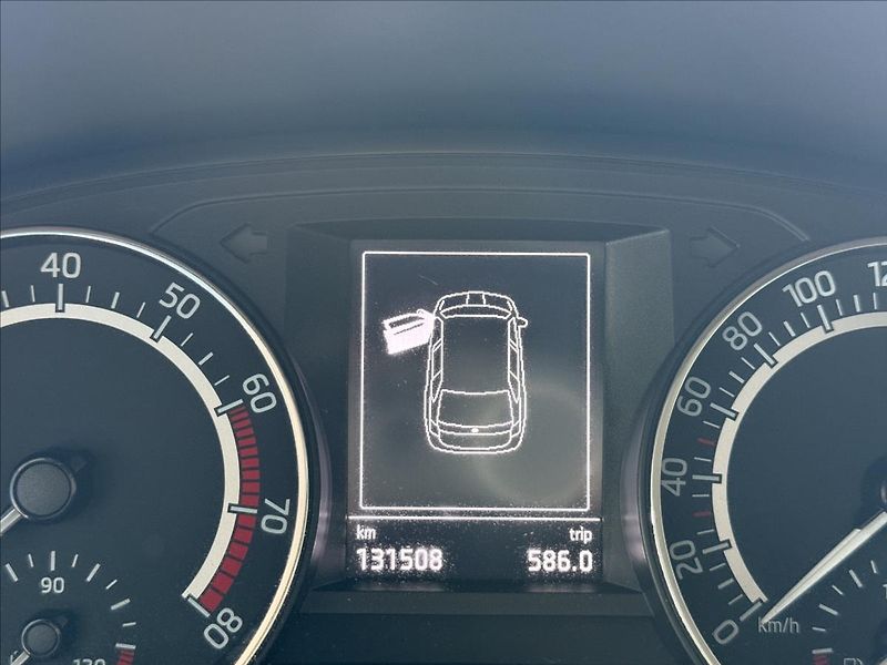 Škoda Fabia 1,2   TSI 81kW,MONTE CARLO,1.M - fotka 13 z 26