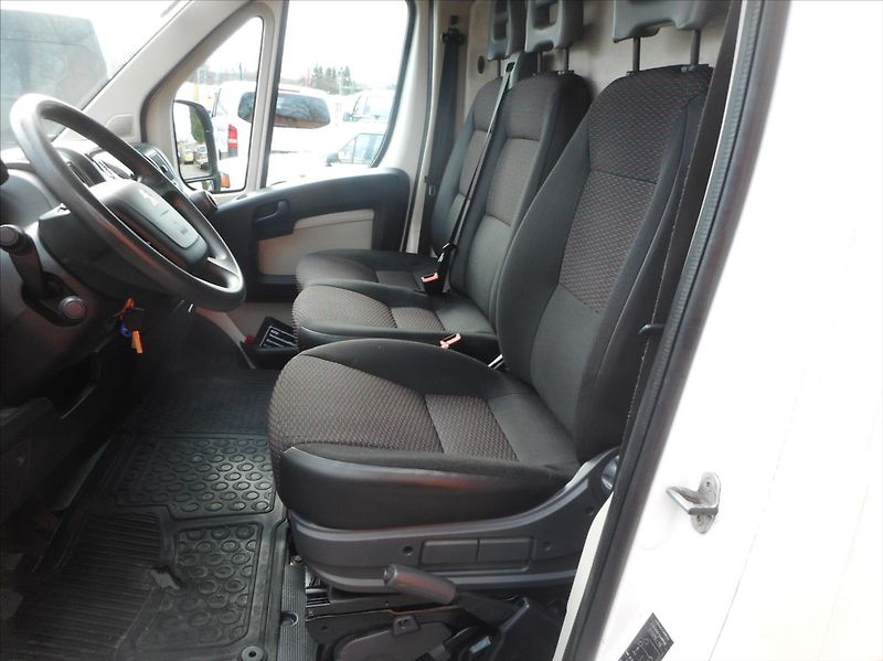 Peugeot Boxer 2,0 HDi L2H1 - fotka 17 z 24