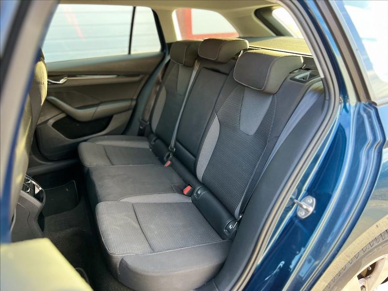 Škoda Octavia 2,0 TDi / EXECUTIVE / záruka - fotka 6 z 15