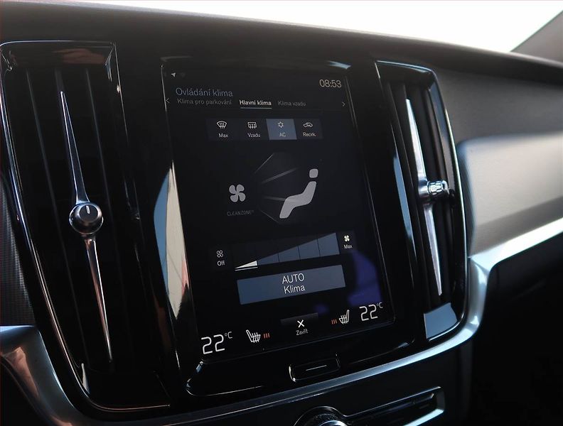 Volvo V90 (2016) D5 AWD, 4X4, Automat - fotka 16 z 21