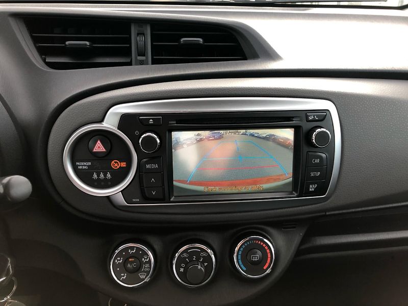 Toyota Yaris 1.33  VVT-i, Automat - fotka 20 z 28