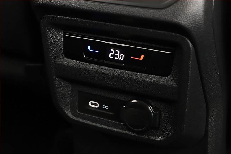 Volkswagen Tiguan Allspace (2023) Elegance 1.5 TSI - fotka 17 z 19
