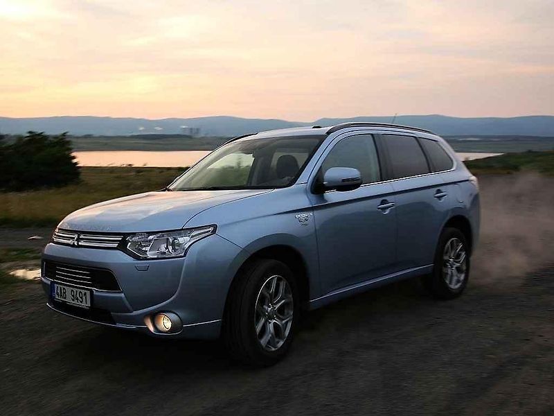 Mitsubishi Outlander PHEV.