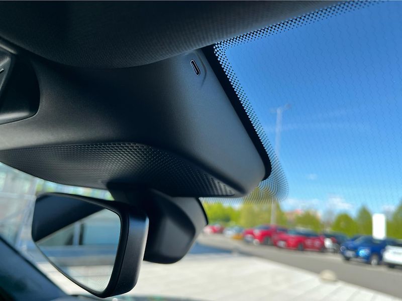 Škoda Kamiq 1,0TSi 85kW MONTE CARLO DSG - fotka 19 z 28