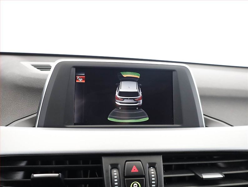 BMW X1 (2016) sDrive18d, Automat, Serv.kniha - fotka 13 z 20