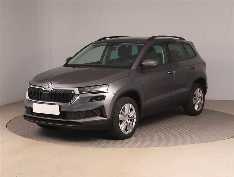 Škoda Karoq (2022) Style Plus 1.5 TSI - fotka 2 z 20