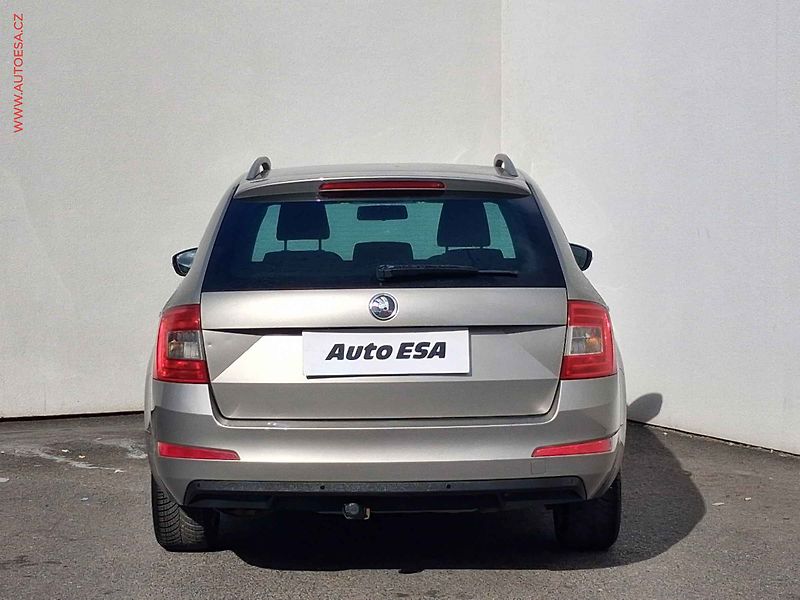 Škoda Octavia (2014) 2.0 TDi, Ambition, TZ - fotka 5 z 14