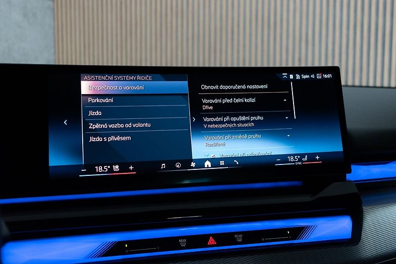 BMW Řada 5 540d xD ///M*ZÁRUKA*TAŽNÉ*ČR 1 - fotka 40 z 51