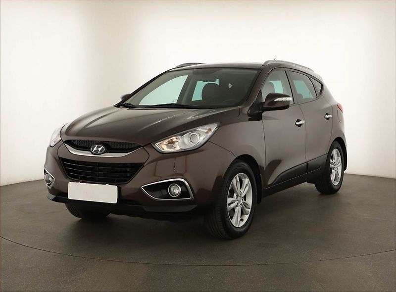 Hyundai ix35 (2011) 2.0 CRDi, 4X4, Serv.kniha - fotka 2 z 15