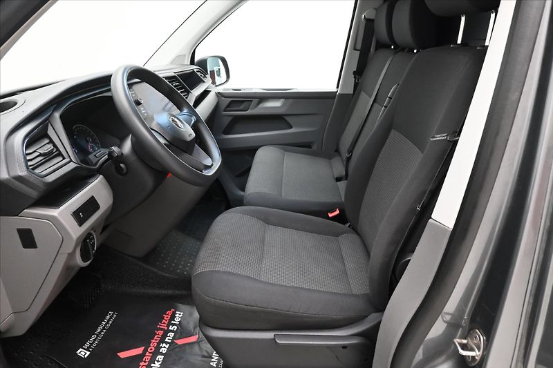 Volkswagen Transporter 2,0 TDI 110kW DSG Navi Záruka - fotka 13 z 29