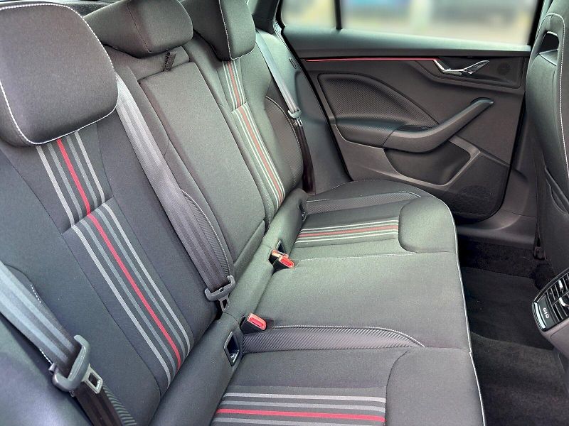 Škoda Kamiq (2025) Monte Carlo 1.0 TSI DSG - fotka 22 z 32