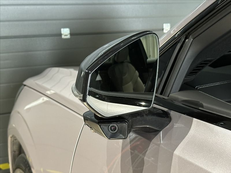 Volvo EX90 0,0 Twin Motor Eletric  Plus - fotka 8 z 42