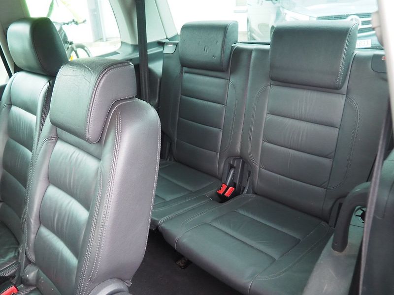 Volkswagen Touran (2003) 1.9 TDI 77 kW, DSG, Webasto - fotka 13 z 33