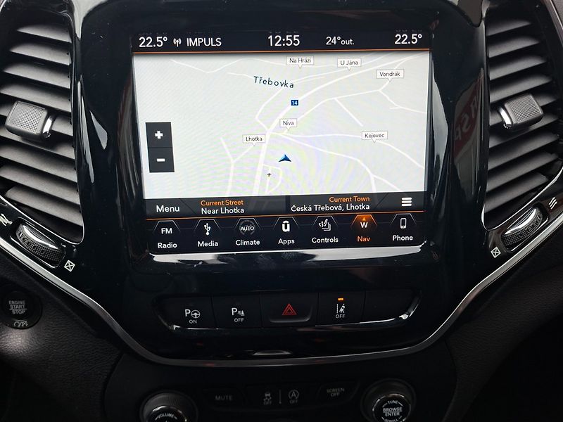 Jeep Cherokee (2019) 2.2M-JET 143kW 4X4 LIMITED - fotka 18 z 43