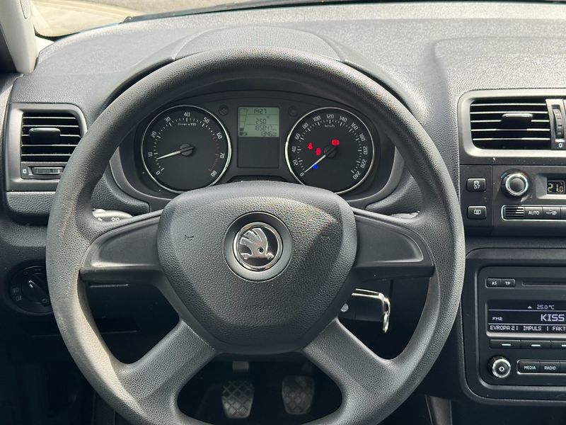 Škoda Fabia (2013) STYLE 1,2 TSI 63 KW - fotka 15 z 35