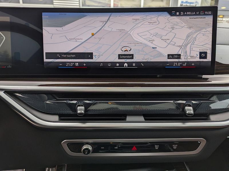 BMW X7 xDrive40i M-Sport NezTop Pano - fotka 13 z 13