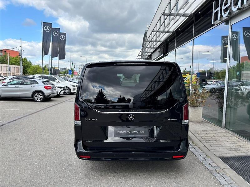 Mercedes-Benz Třídy V (2025) 2,0 300 d / Exclusive / L / 4M - fotka 3 z 11