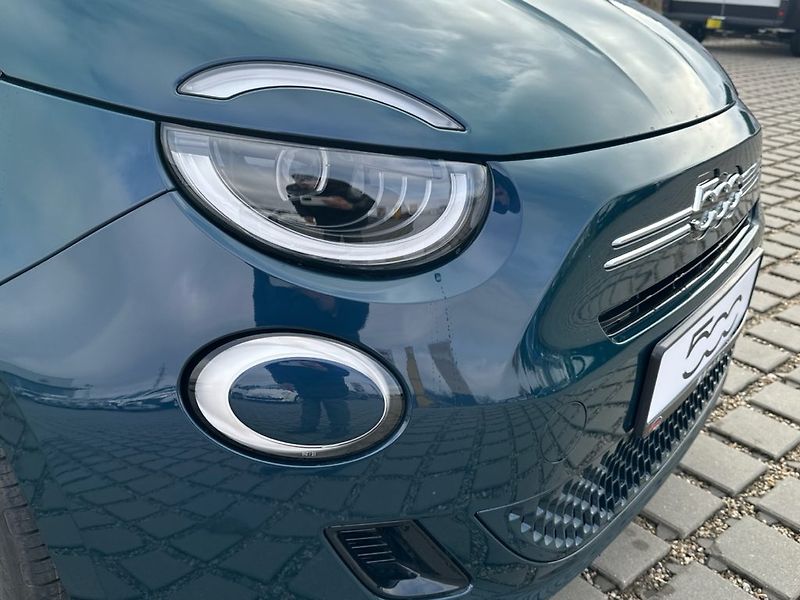 Fiat 500 (2026) Hybrid Torino 1.0 BSG 65k MT6 - fotka 23 z 23