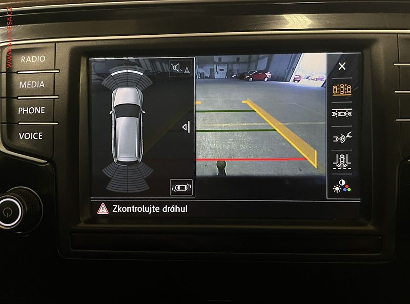 Volkswagen Passat (2015) 2.0 Bi-TDi 4x4, Highline - fotka 14 z 18