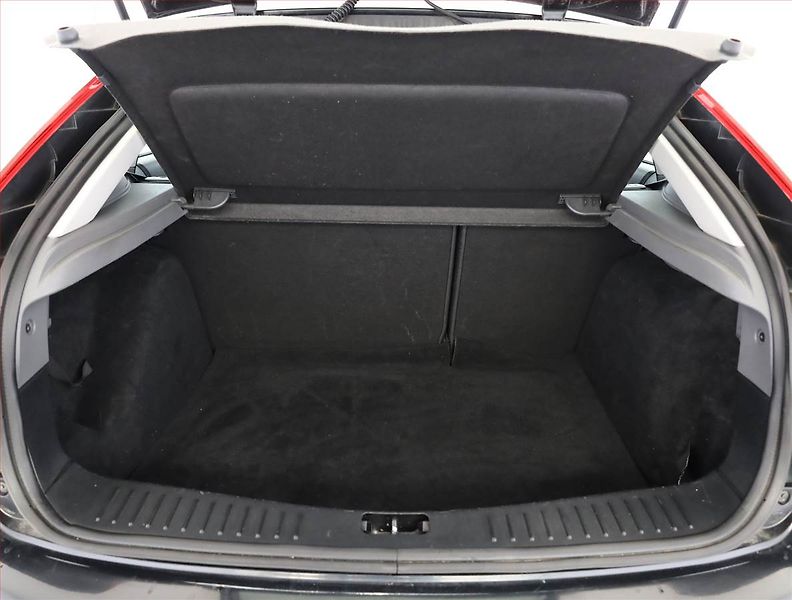 Ford Focus (2010) 1.6 16V, nová STK, udržované - fotka 11 z 11