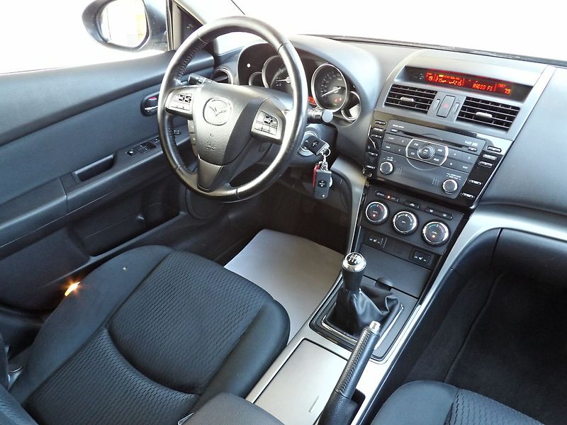 Mazda 6 1.8 MZR BOSE Tempomat Výhřev - fotka 19 z 28