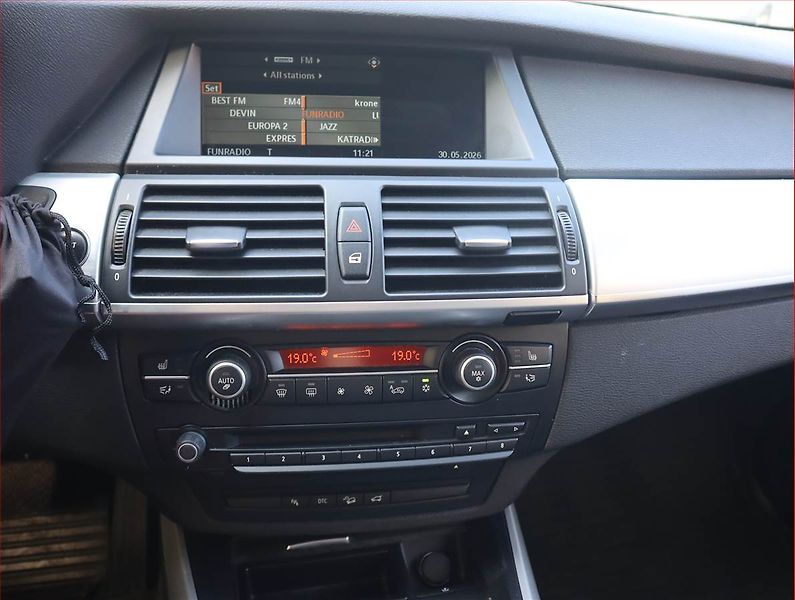 BMW X5 (2008) 3.0sd, 4X4, Automat, 7 míst - fotka 12 z 20