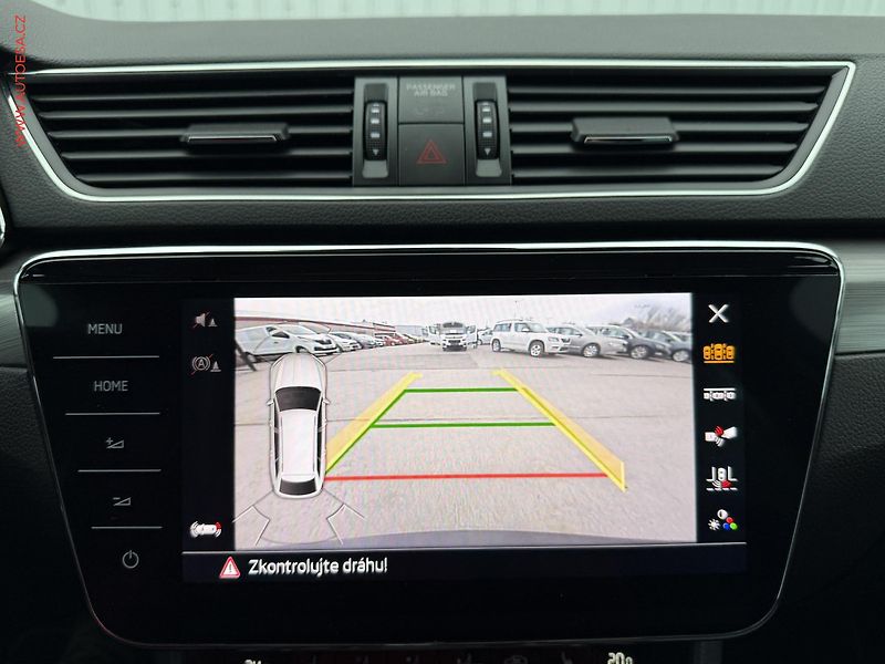 Škoda Superb (2021) 2.0 TDi, Style, DSG, LED - fotka 18 z 21