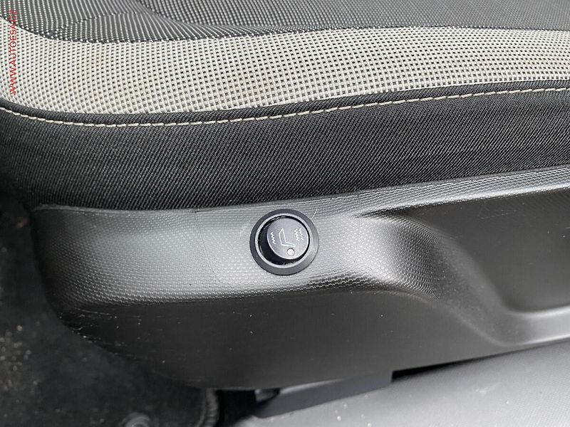 Renault Twingo (2019) 1.0i, AC - fotka 14 z 14