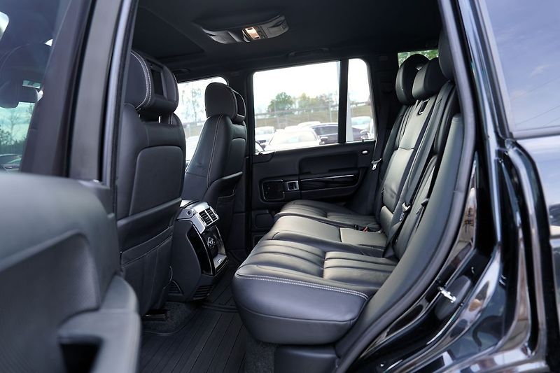 Land Rover Range Rover 4.4 SDV8 Autobiography/4x4/ČR - fotka 29 z 46