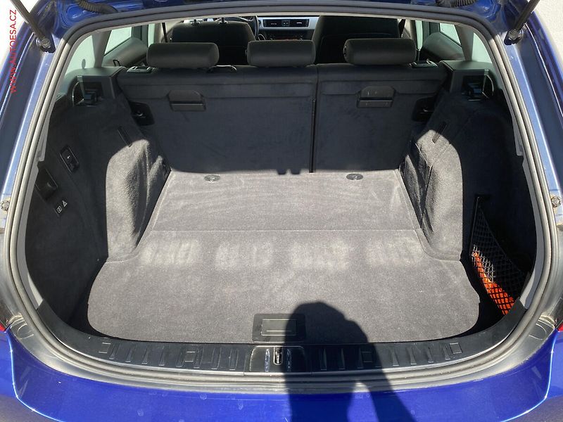 BMW Řada 3 (2011) 3.0D 325d, +ALU - fotka 7 z 17