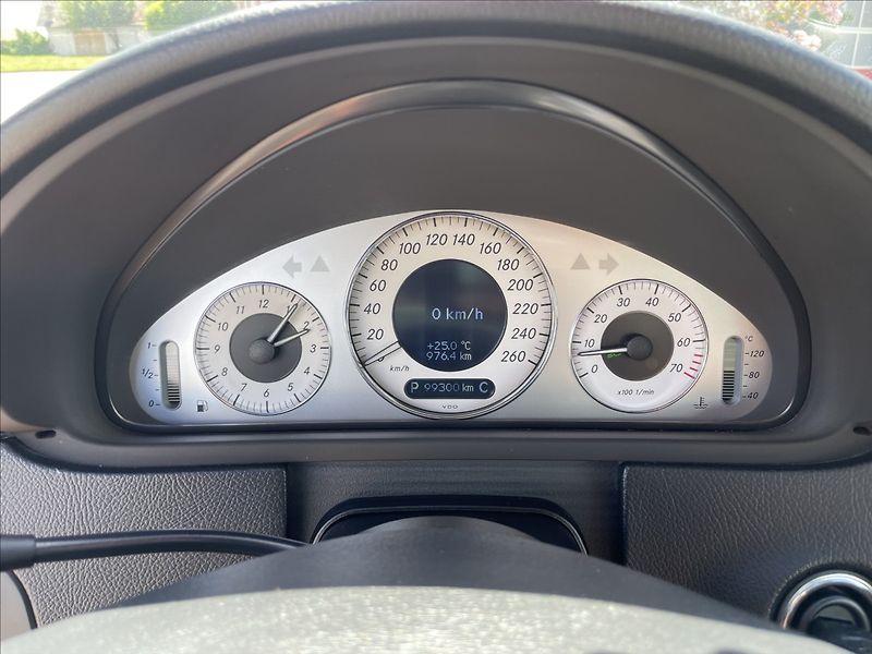 Mercedes-Benz CLK 3,0 i V6 170kw Ambiente TOP st - fotka 17 z 41