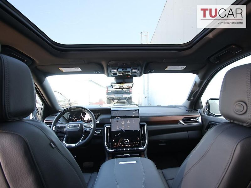 GMC Yukon (2026) Denali 6.2 V8  - fotka 30 z 47