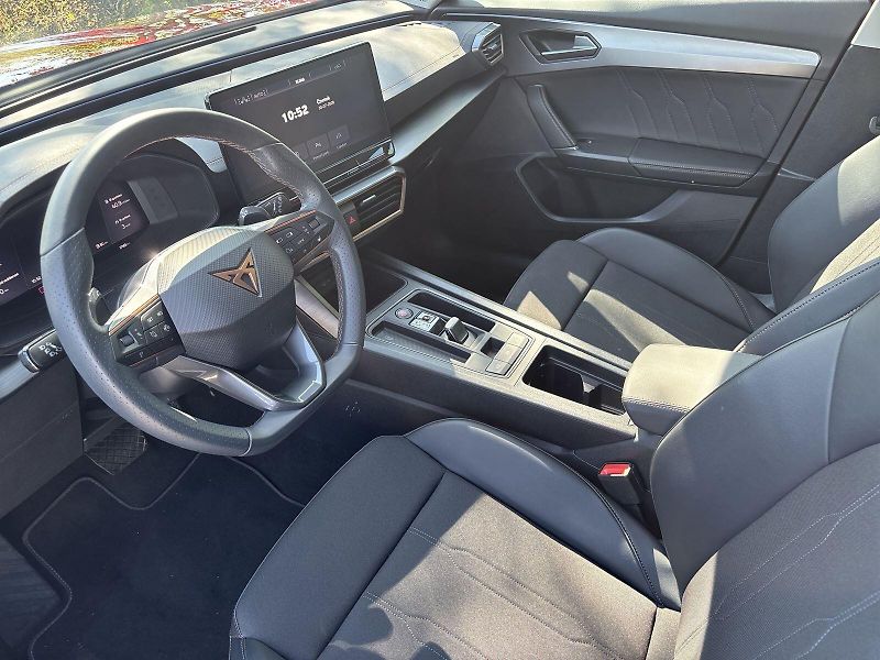 Cupra Formentor (2024) 1.5 TSI DSG - fotka 7 z 33