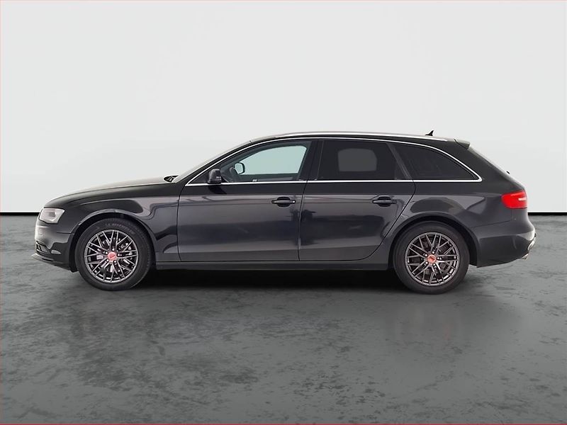 Audi A4 (2013) 2.0 TDI, Automat, Navi, Xenony - fotka 3 z 22