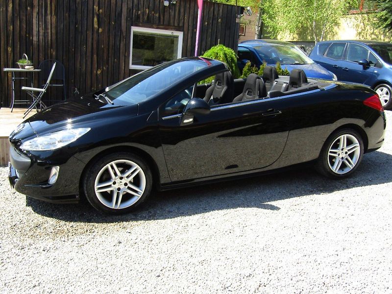 Peugeot 308 (2010) CC 1.6 HDI 82kW - fotka 2 z 30