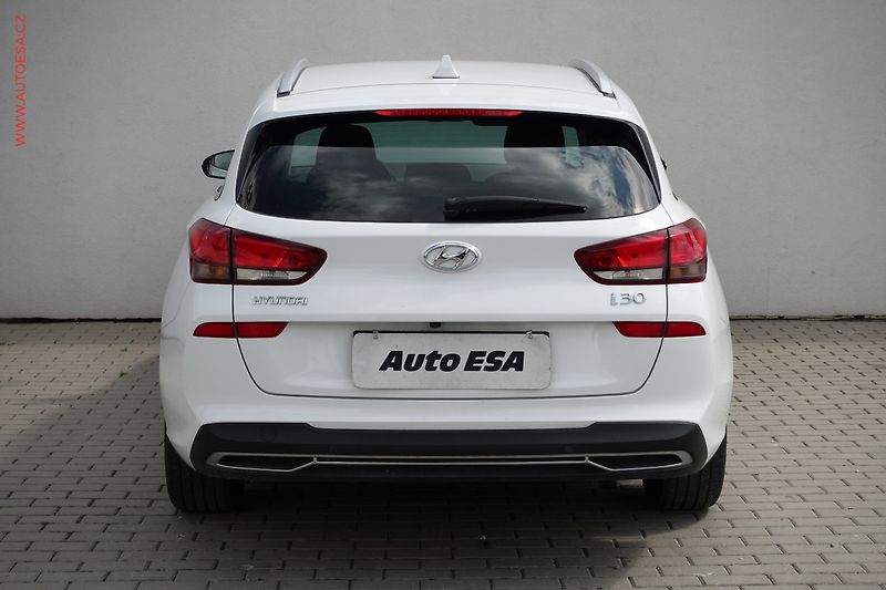 Hyundai i30 (2021) 1.5 T-GDi 48V, Smart - fotka 5 z 24