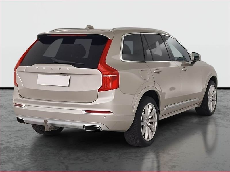 Volvo XC90 (2017) D5 AWD - fotka 5 z 23