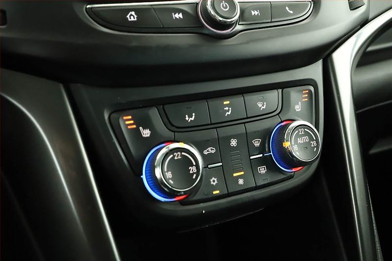 Opel Zafira (2019) 1.6 Turbo, 7 míst, Navi - fotka 10 z 14