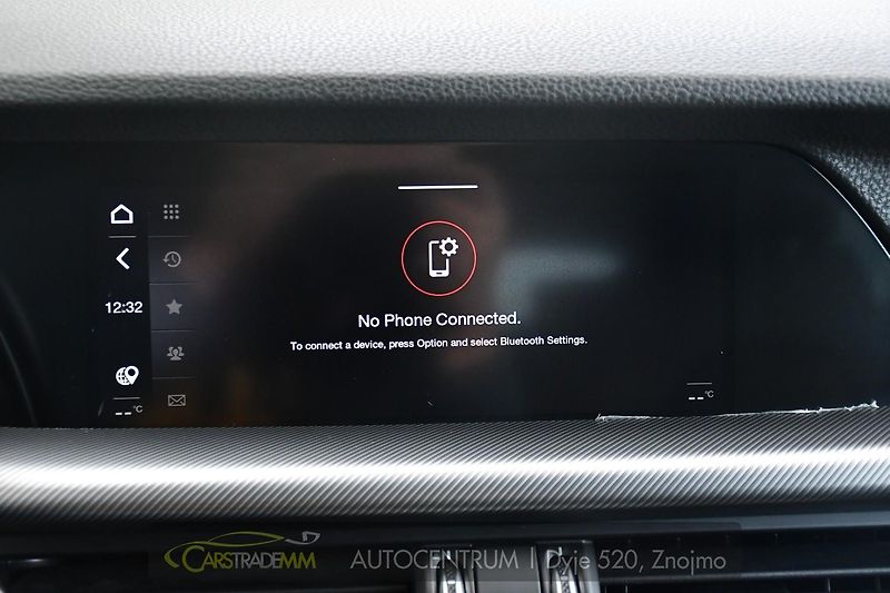 Alfa Romeo Stelvio 2.2 Diesel 16V 154kW Veloce Q4 - fotka 41 z 54