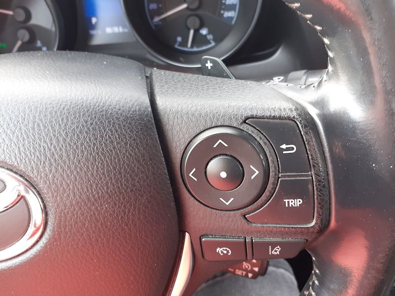 Toyota Auris (2018) 1.6 i Valvematic  AUTOMAT - fotka 10 z 42