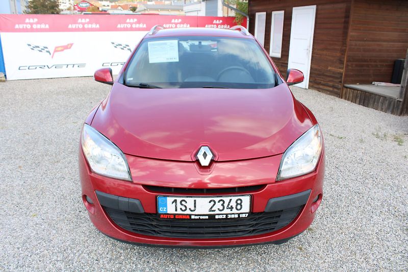 Renault Mégane (2011) 1,5DCI KLIMA EL.OKNA TEMPOMAT - fotka 2 z 16