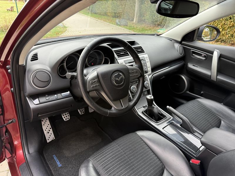 Mazda 6 2.5 Dynamic - fotka 30 z 34